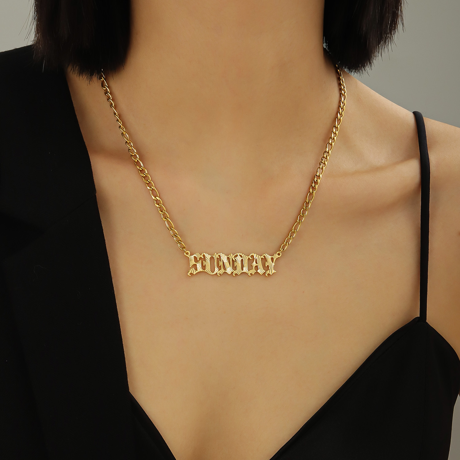 Vintage Fashion Font - Custom Name Necklace Gold Plated Vintage