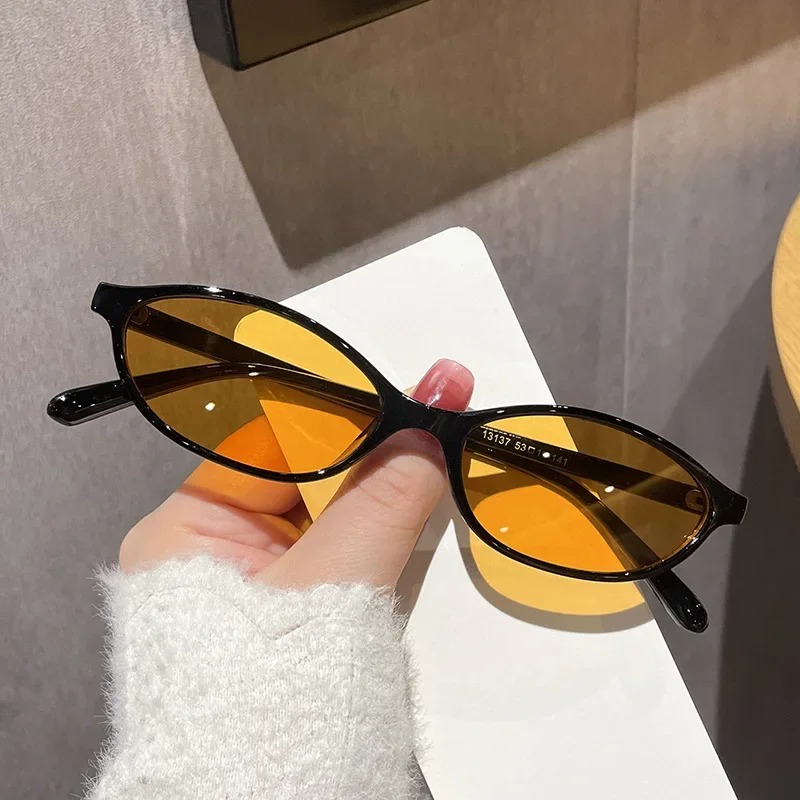 New Retro Sexy Cat Eye Sunglas - Vintage Fashion Brands avis et prix