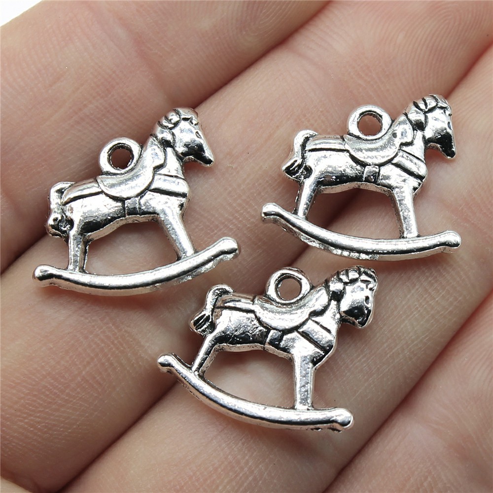 WYSIWYG 4pcs Charms Accessorie - Vintage Fashion Toys avis et prix