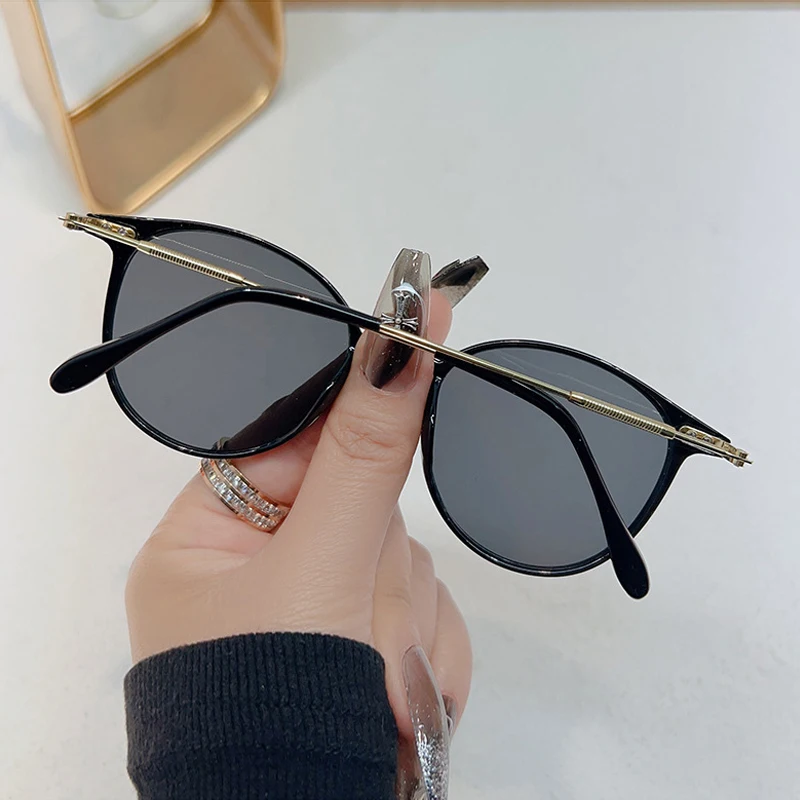 New Round Vintage Sunglasses W - Vintage Fashion Brands avis et prix