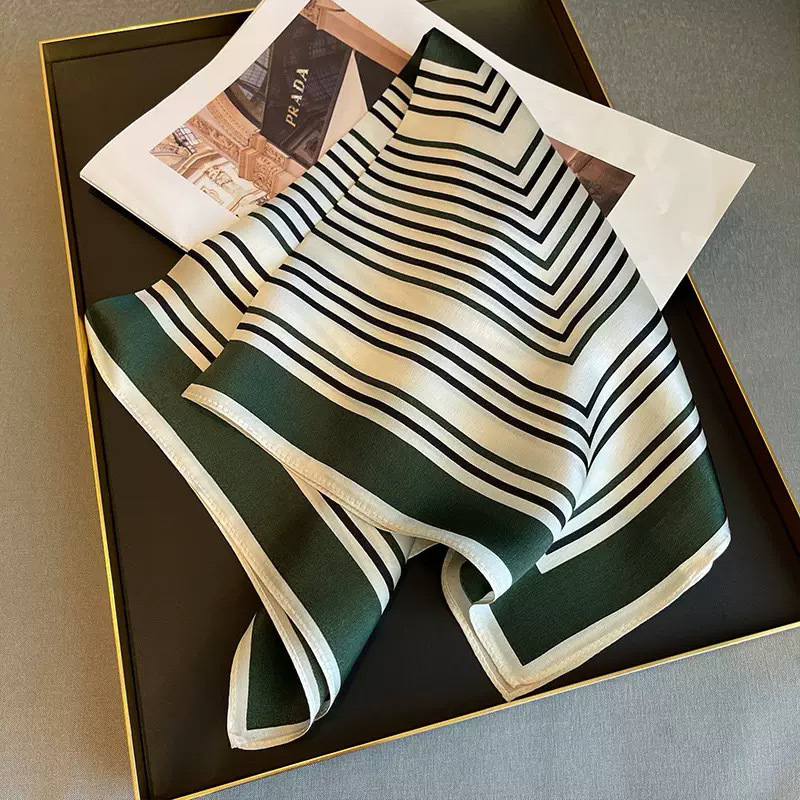 Luxury Vintage Silk Scarf Wome - Vintage Fashion Ai avis et prix