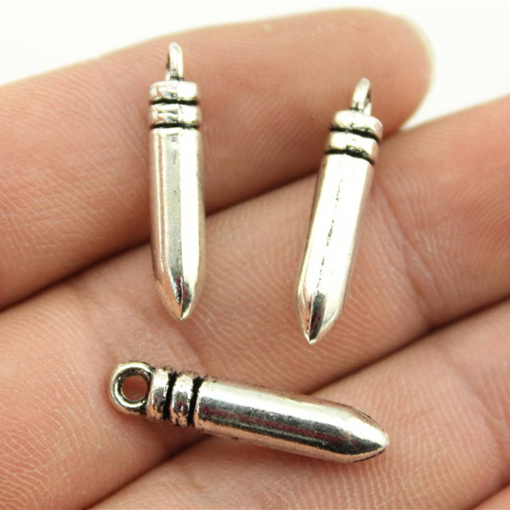 Fighting War Charms Pendant Ch - Vintage Fashion Stuff avis et prix