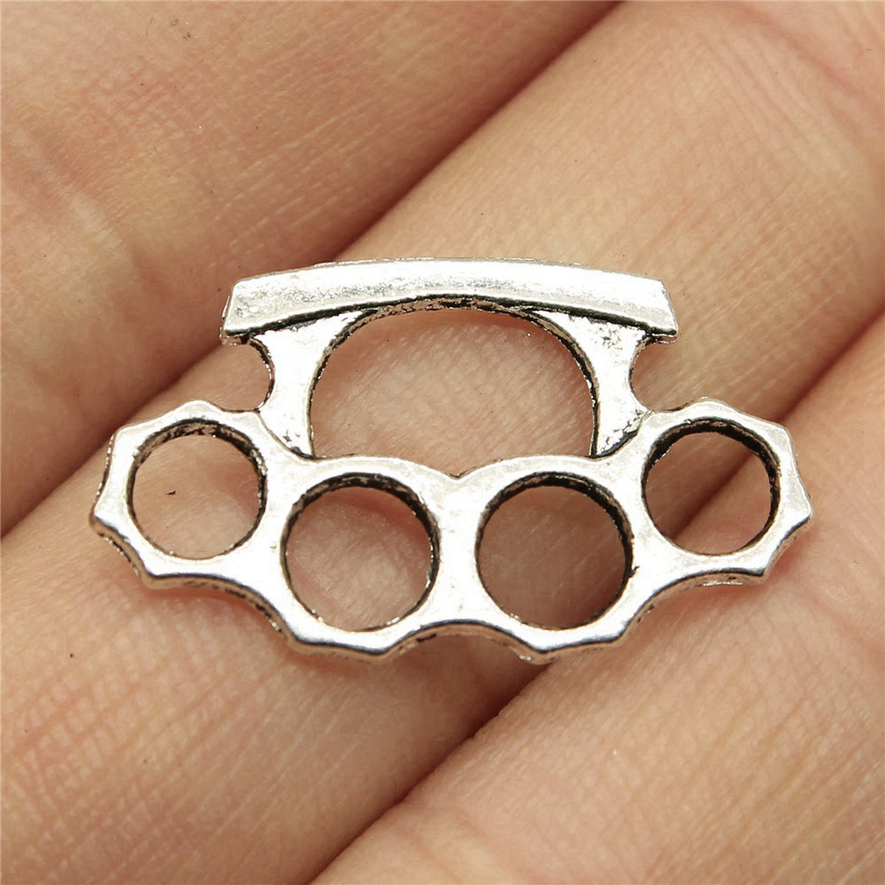 Fighting War Charms Pendant Ch - Vintage Fashion Stuff avis et prix