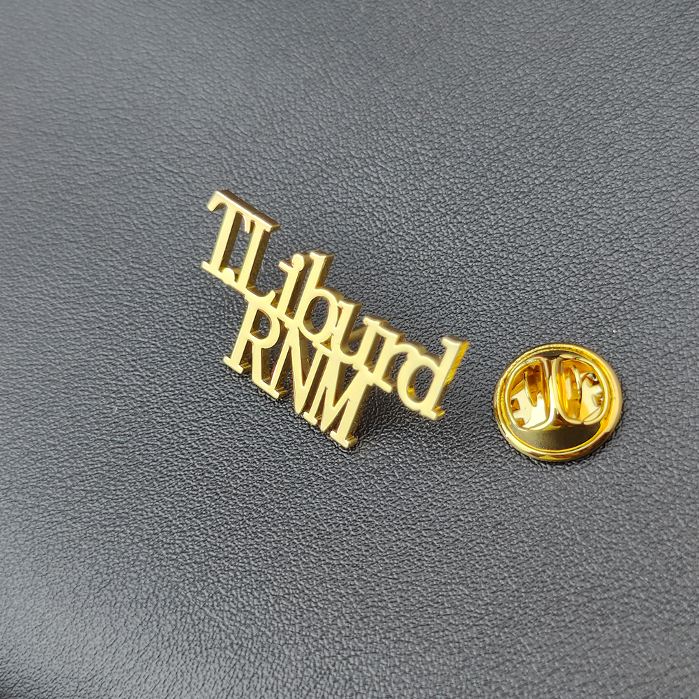 Personalized Brooch Pin  For M - Vintage Fashion Font avis et prix